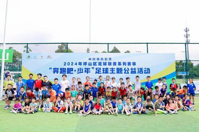 山西半场领先广厦7分 威金顿表现抢眼