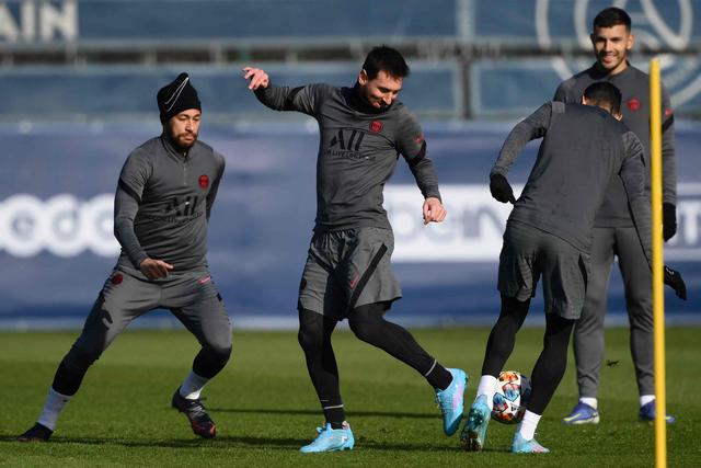 巴萨连胜八场，迎来利好，双线争冠有信心